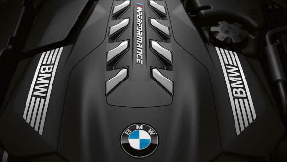 BMW 8er Motoransicht